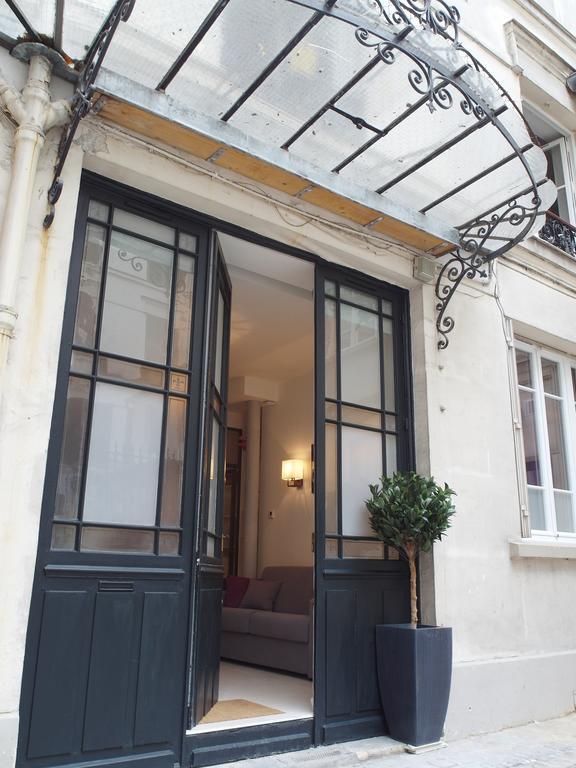 Saint Germain Cosy Chicsuites Paris Room photo