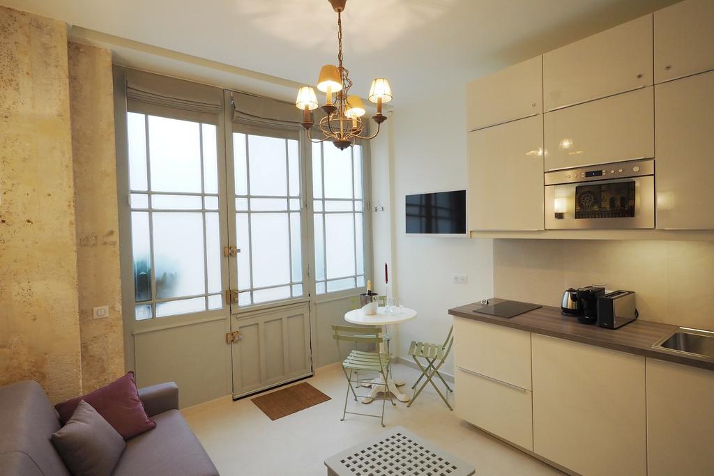 Saint Germain Cosy Chicsuites Paris Room photo